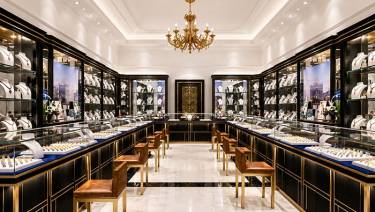 What Layout Secrets Does A Jewellery Shop Interior Designer Use For Higher Value Displays
